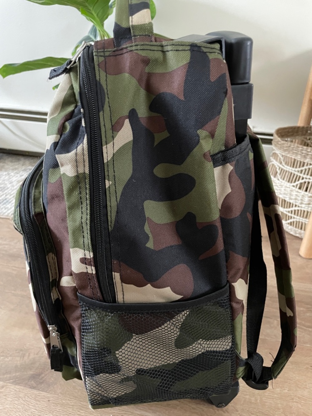 Camo Backpack Luggage - Carry on - Picture 3 of 12